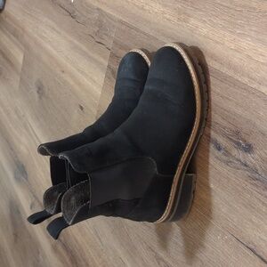 Black Size 7 Suede Booties